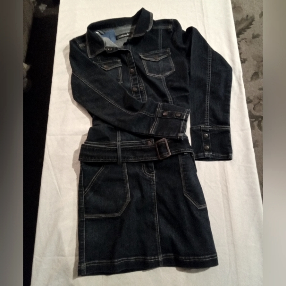 Clash stretch denim skirt with long sleeve, pockets, belt